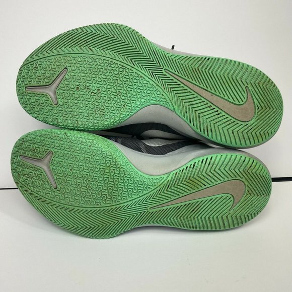 Nike Air Versitile Men's Athletic Basketball Shoes - Picture 7 of 8